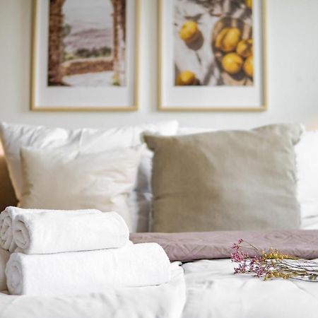 Homefy Studio Sky - Free Parking - Elevator - Desk - Netflix Essen Bagian luar foto